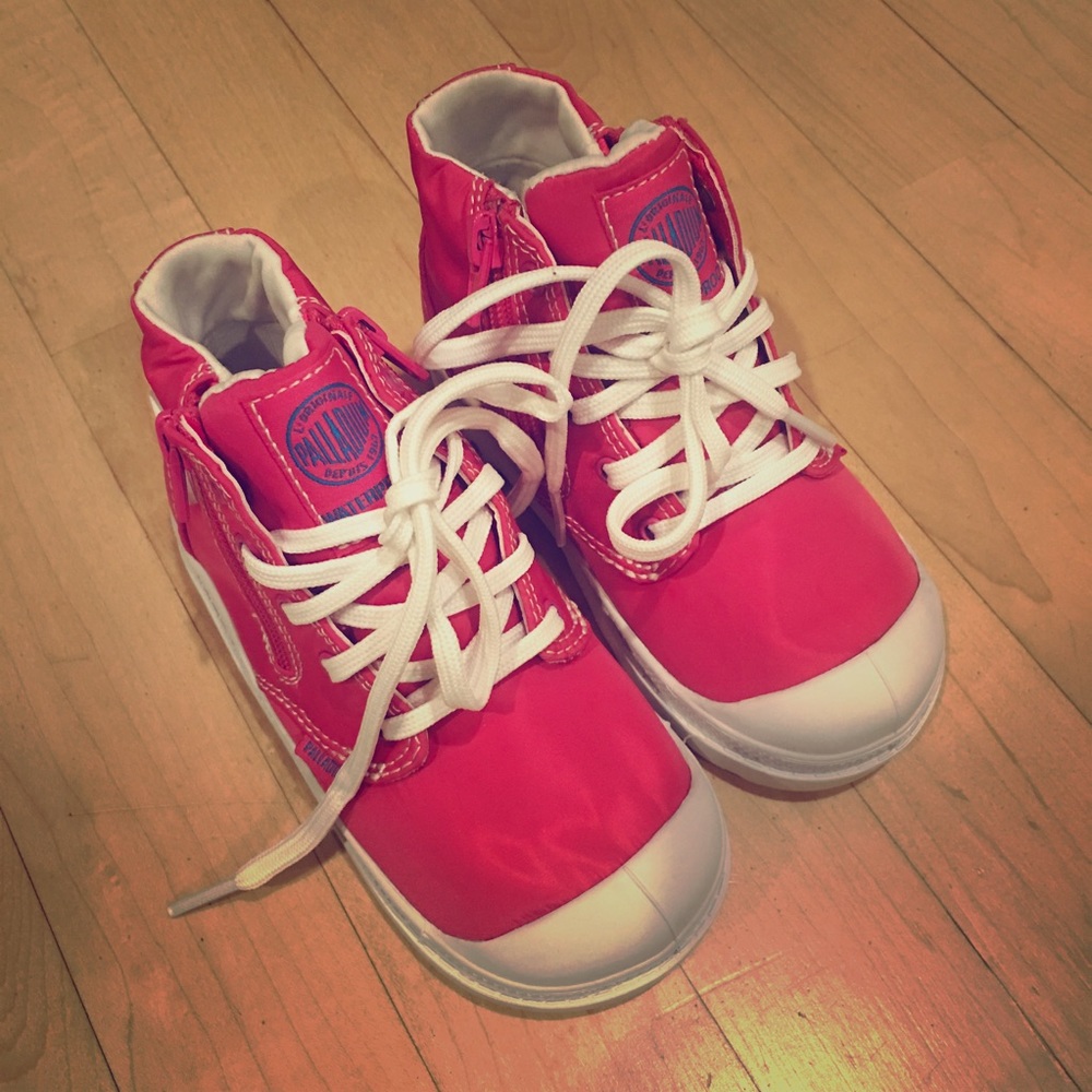 Palladium pink boots - brand new
